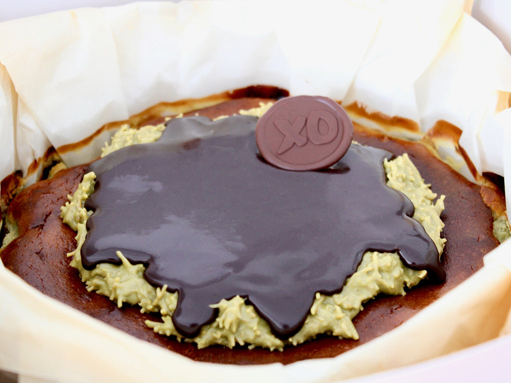 Dubai Chocolate Burnt Basque Cheesecake